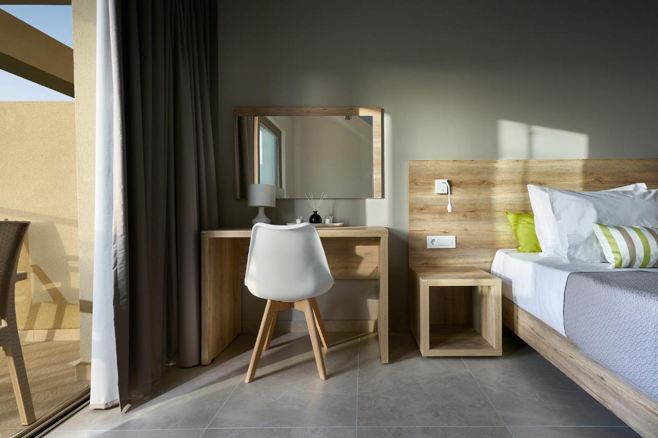 Grapevines Hotel Аликанас Екстериор снимка
