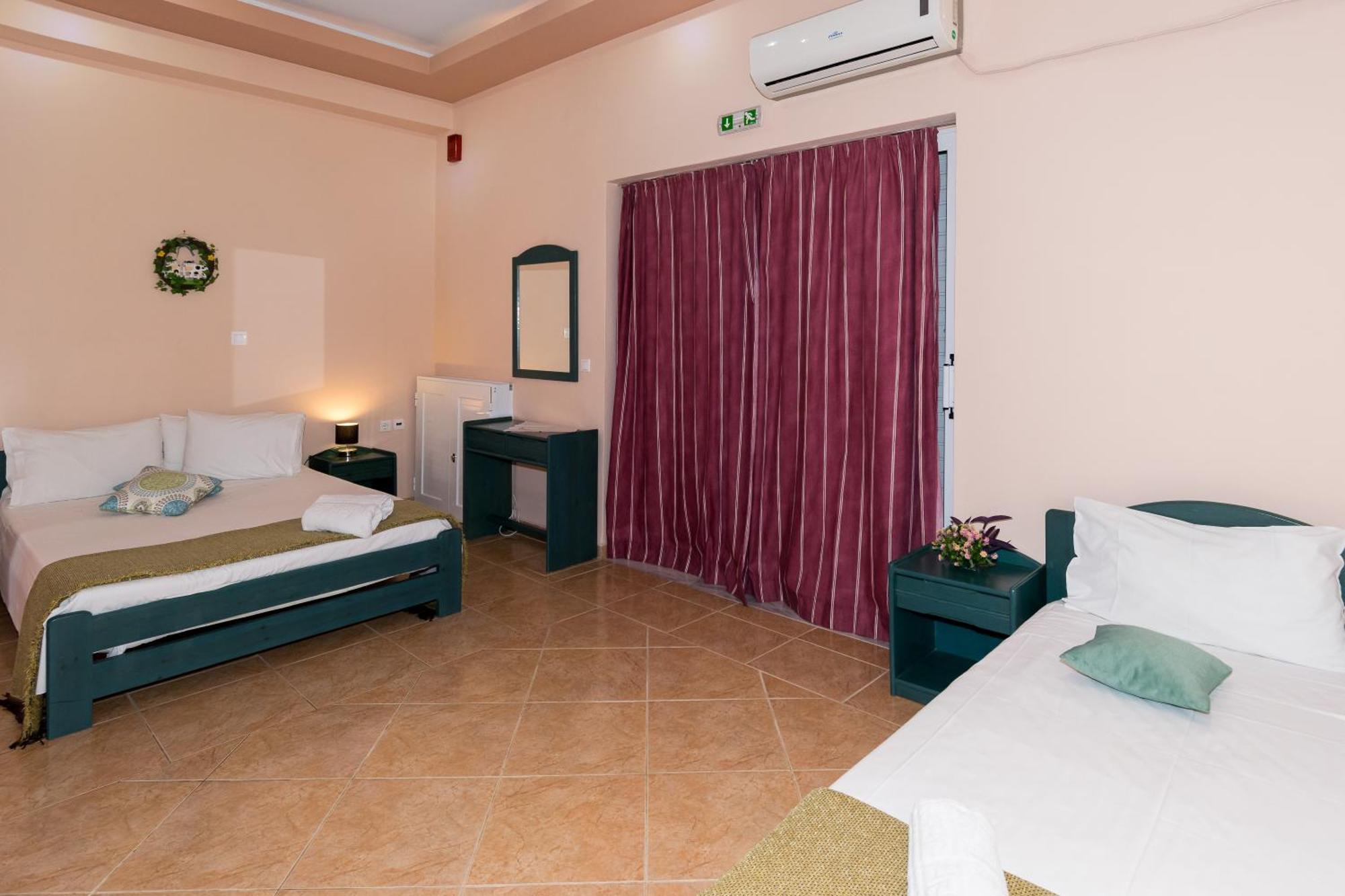 Grapevines Hotel Аликанас Стая снимка
